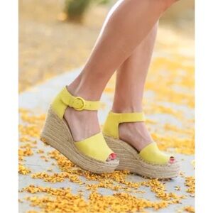 Marc Fisher Women Yellow Suede Strappy Jute Espadrille Wedge Sandals US10 Preppy